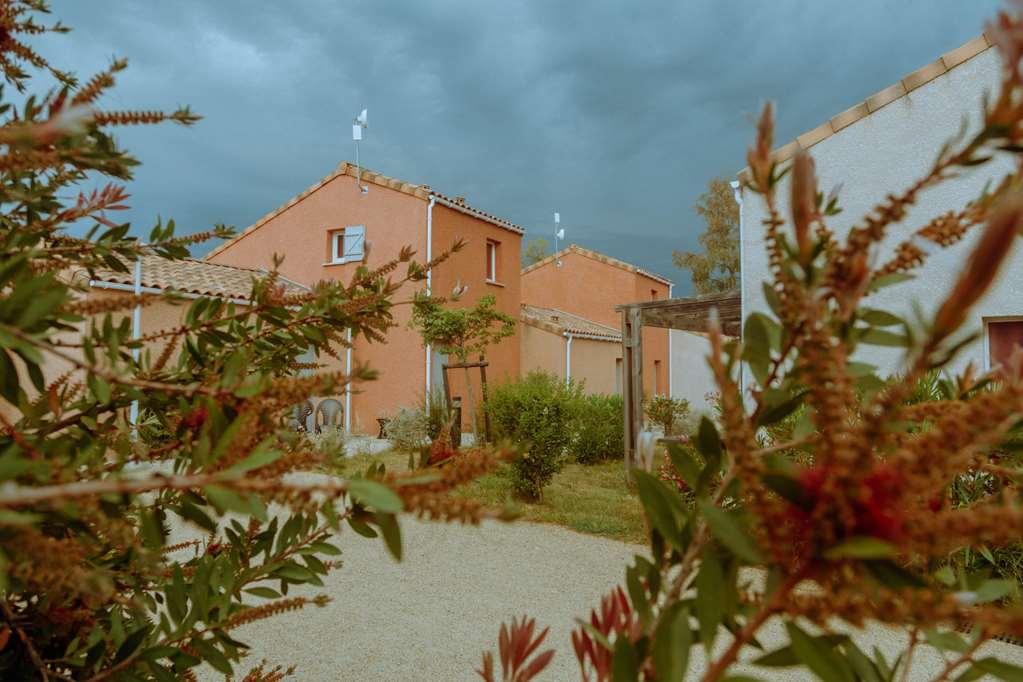 Hotel Terres De France - Le Domaine De Bacchus Saint-Christol  Exterior foto